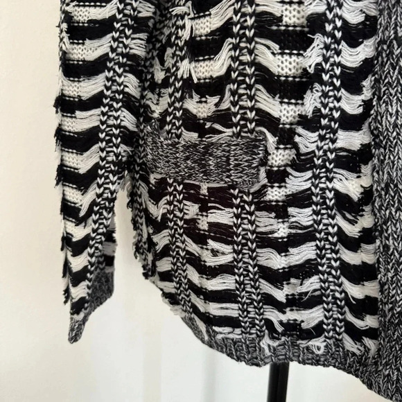 Anthropologie- Endless Rose-NWT- Bohemian-Fringe-Open-Sweater-Fall--M/L - Picture 3 of 13